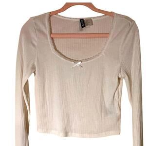 Divided H&M White Long Sleeve Ribbed Bow   Cropped Shirt Tee Women’s Medium‎